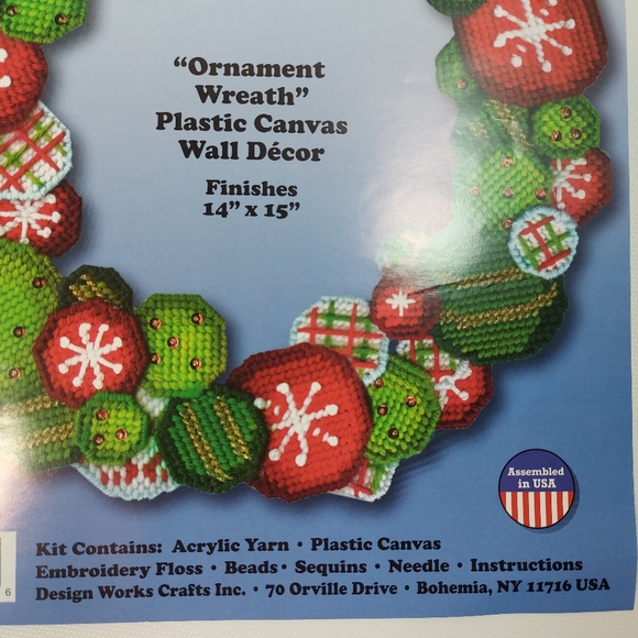 Design Works Ornament Wreath Wall Hanging Plastic Canvas Christmas Kit - Picture 8 of 8